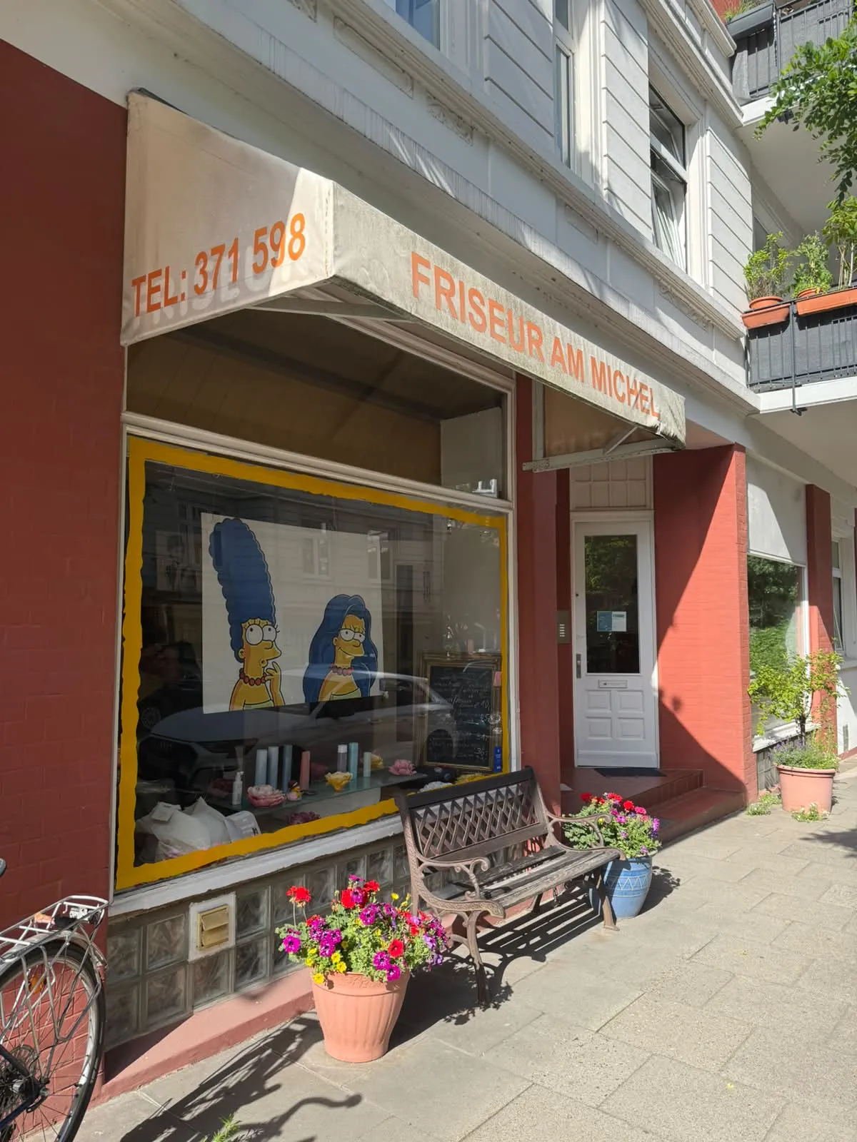 Ladenfront vom Friseur am Michel in der Wincklerstraße 4, Hamburg