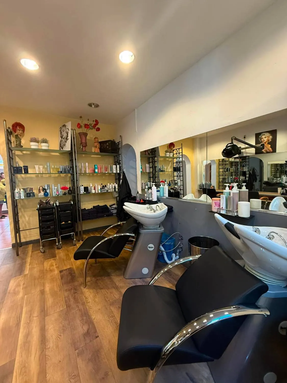 Waschplätze im Friseur am Michel Hamburg